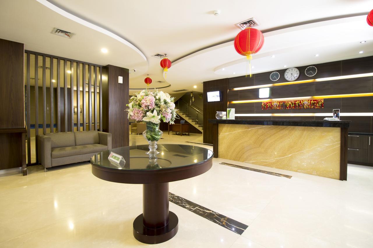 Reddoorz Near Roxy Hotel Jakarta Exterior photo